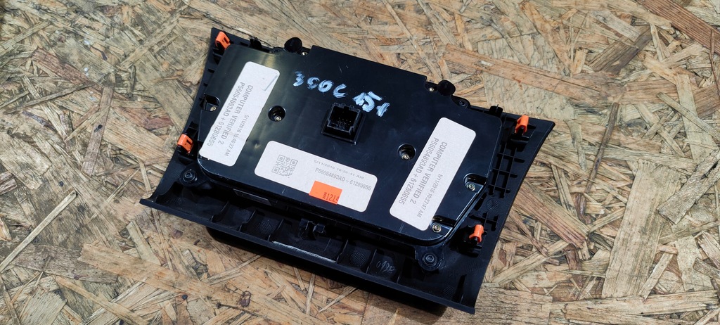 фото №6, Панель радіо кондиціонера повітропровід chrysler 300 2015-