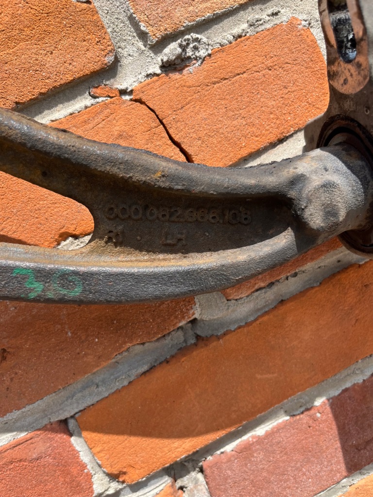 Mercedes ml w164 05-11 3.0cdi рычаг левый перед в Украине