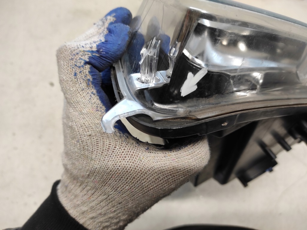 Opel insignia a 08-13 лампа левая перед ксенон 22831928 Доставка