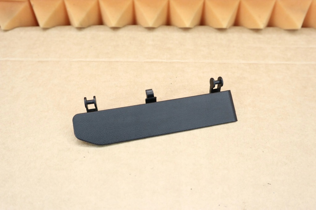 фото №1, Mercedes slk 171 r171 заглушка петля крыша правая