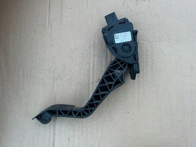 фото №1, Peugeot 207 06- педаль потенціометр газу 9680756880