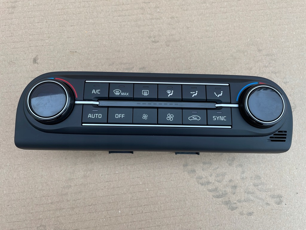 фото №1, Kia proceed iii lift панель кондиционера