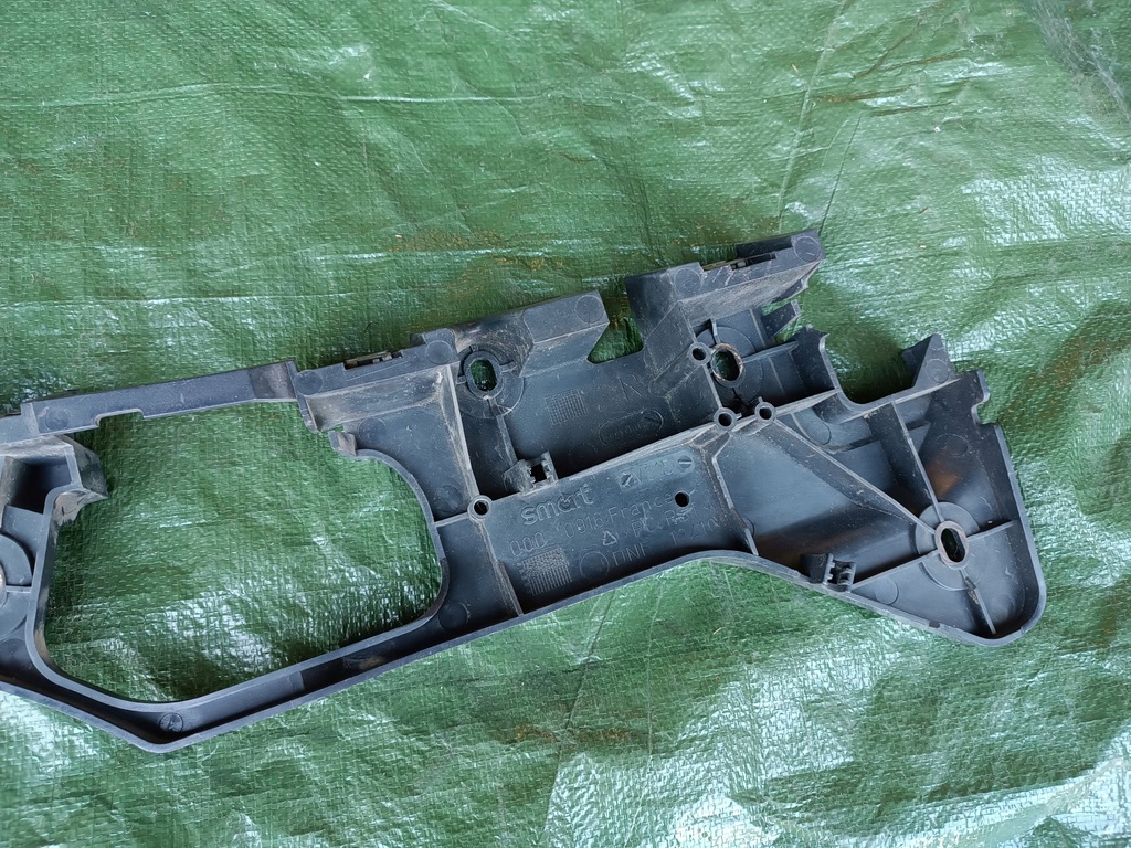 фото №6, 0000916v015 smart 450 i fortwo направляющая бампера крыла правый перед