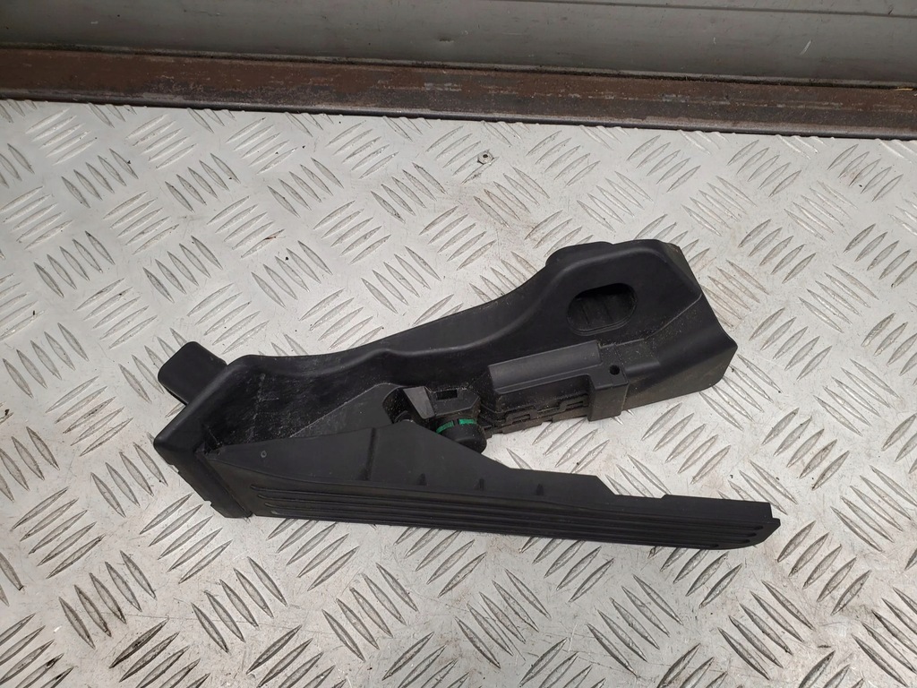 фото №5, Audi q3 8u 2015 педаль газа / ускорения