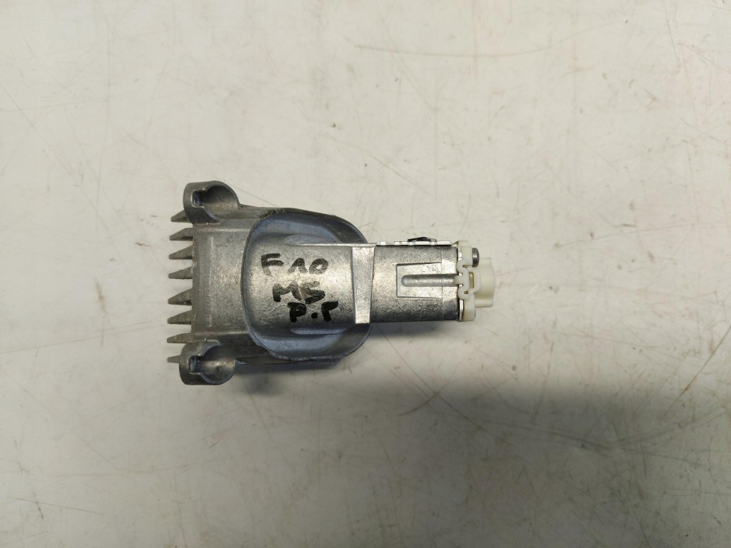 Bmw f10 m5 m6 модуль лампи правий світло pozycyjnego ringu 18592200 Недорого