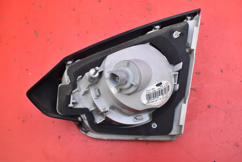 Лампа левая задний  задняя 8v41-13a603-ad ford kuga mk1 08-13 Недорого