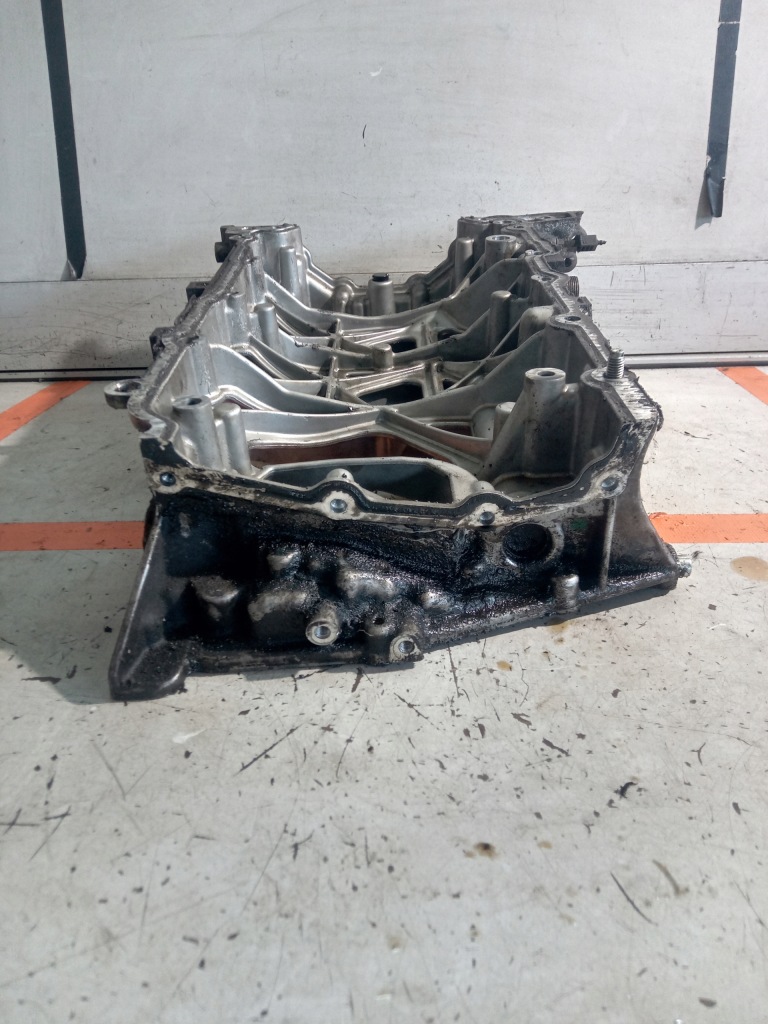 Ford custom рестайлинг  основание картера масла 2.0 ecoblue в Украине