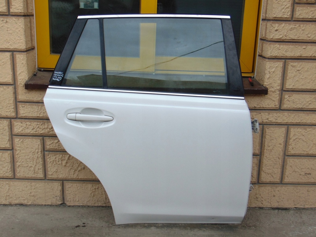 фото №1, Дверь правый задняя subaru правое задние legacy v 5 kombi 37j