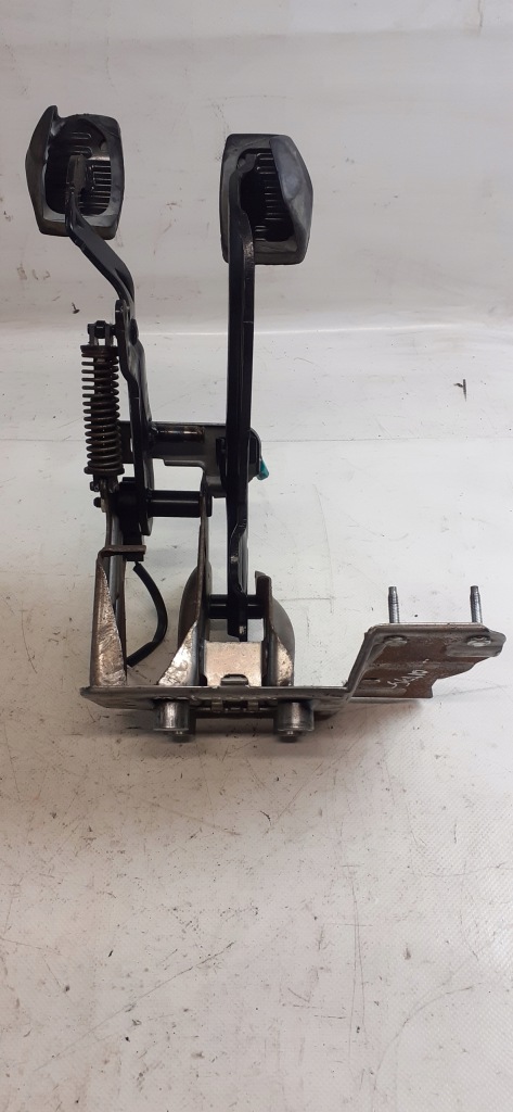 фото №6, Peugeot 207 hdi педаль сцепления тормоза