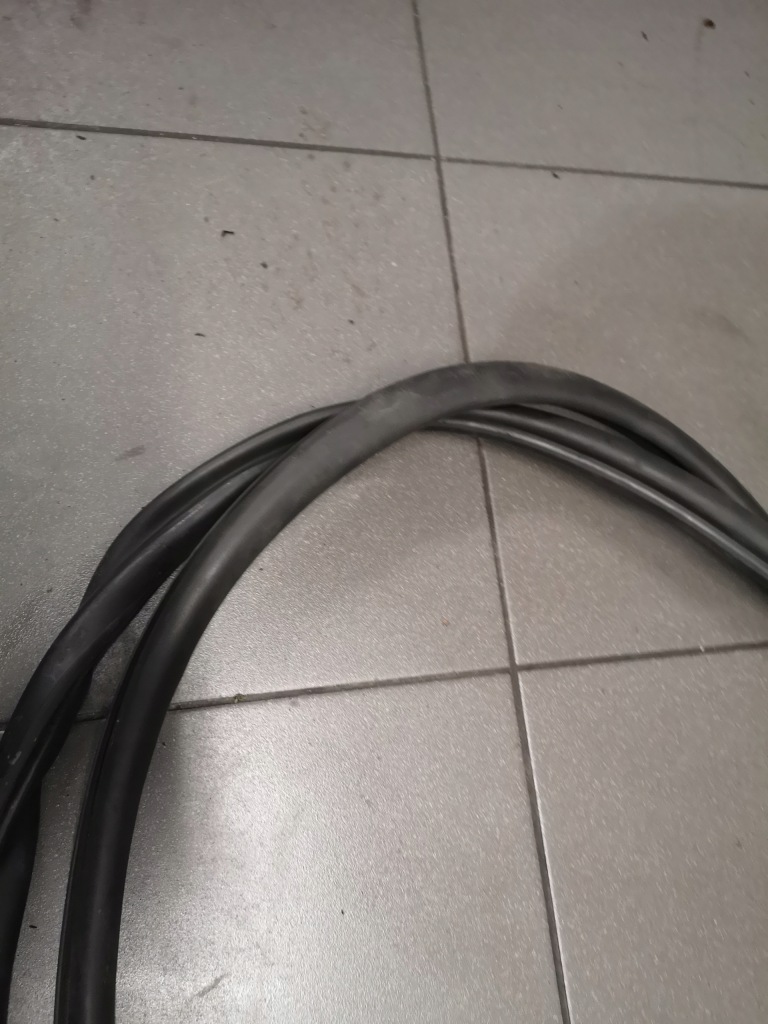 фото №4, Прокладка капот vw touareg 5.0 tdi v10