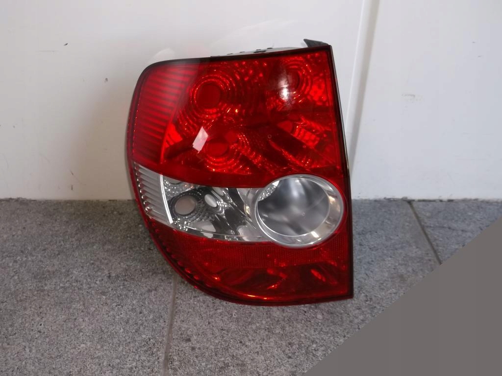 фото №1, Лампа задня задня ліва vw polo fox 5z 5z0 оригінал