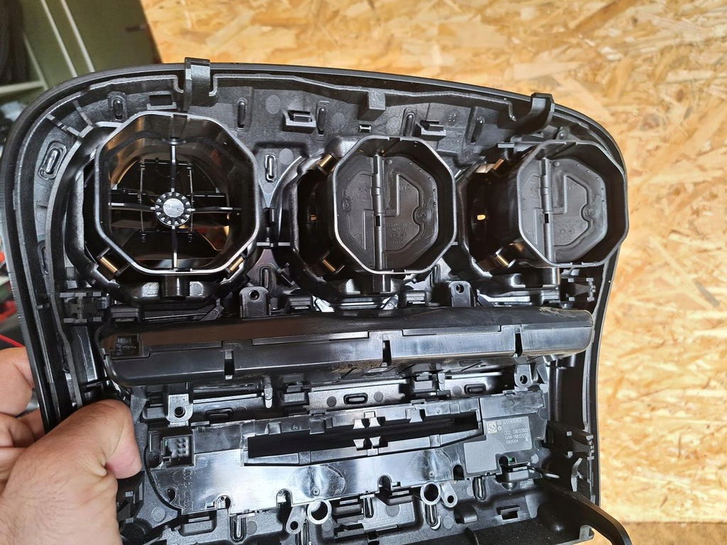 фото №6, Mercedes w205 панель средний радио обдув механическая коробка передач