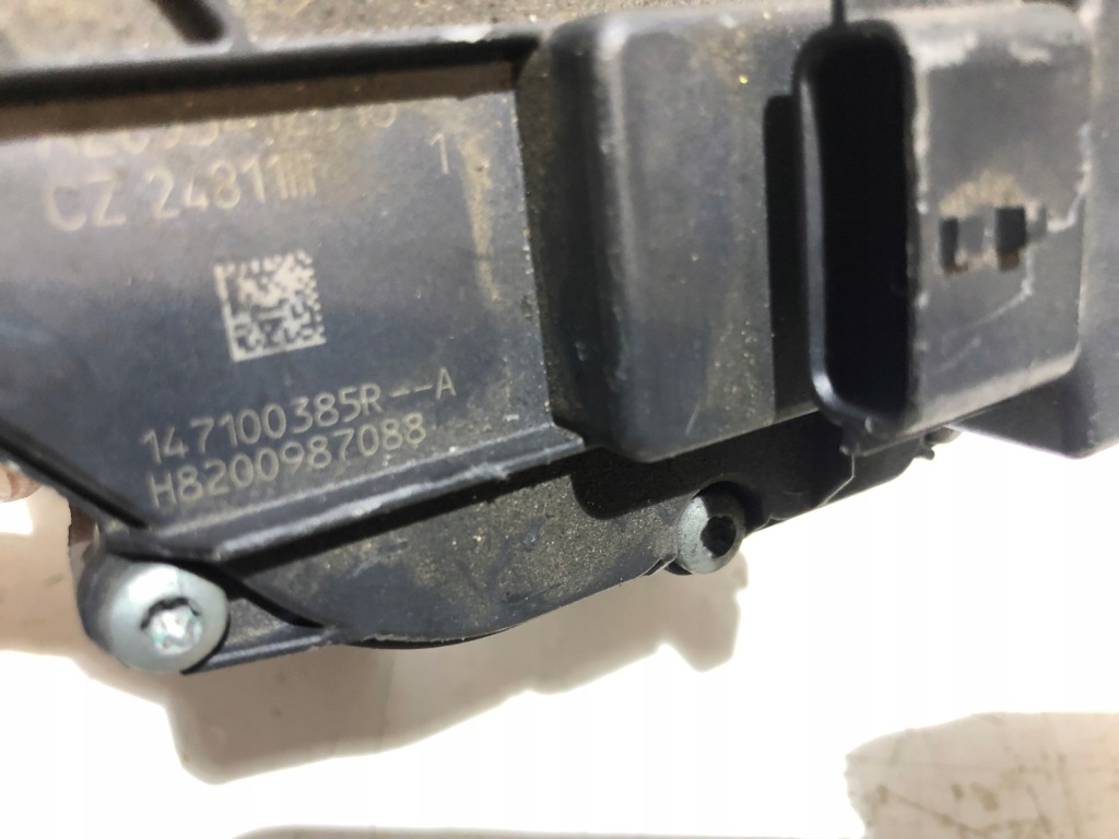 Клапан egr 2.0 dci renault nissan 147100385r h8200987088 8200987088 Недорого