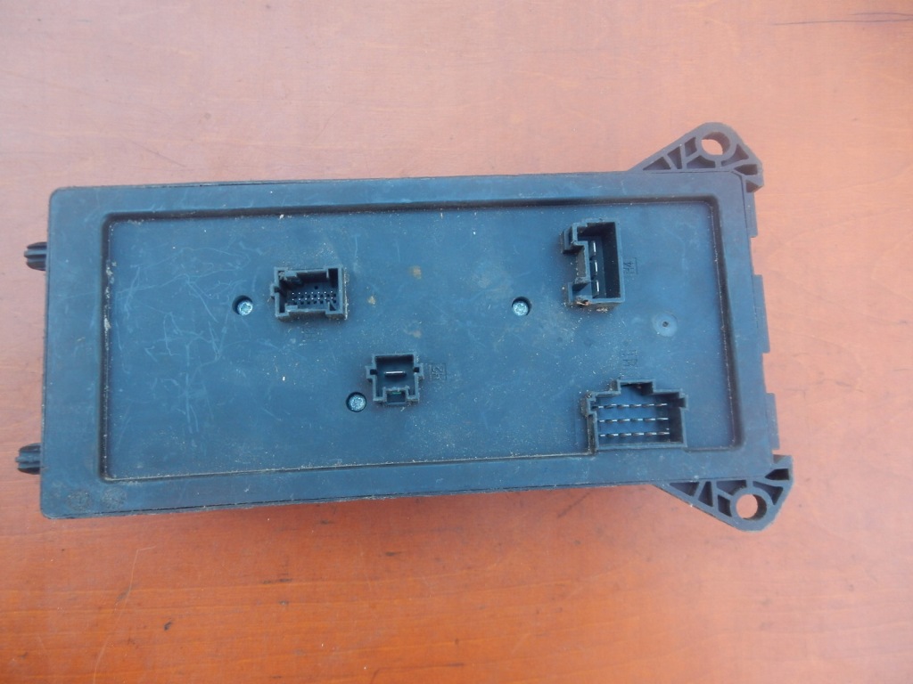 Коробка запобіжників sprinter 906 vw crafter 06- Недорого