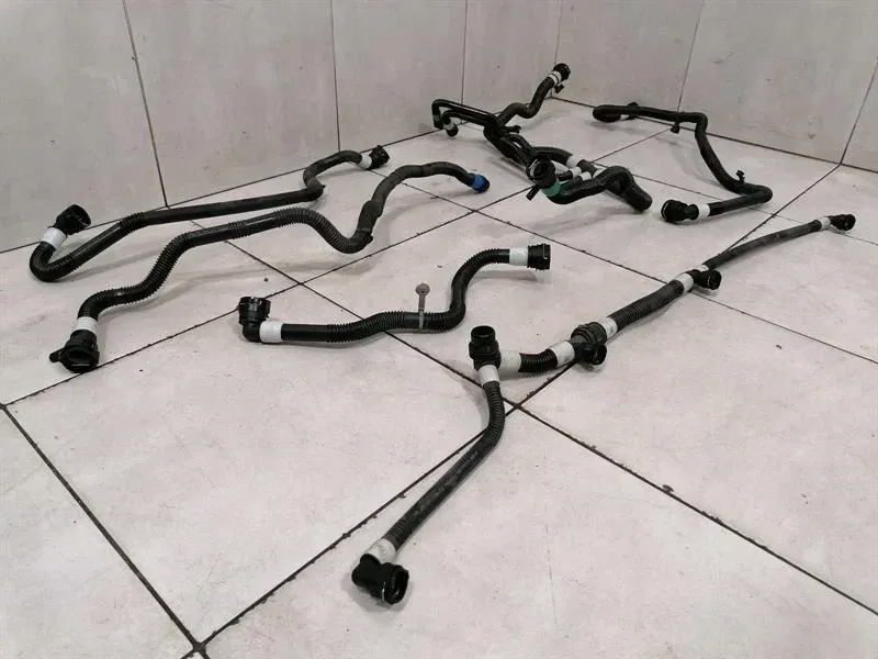 фото №6, Tesla model 3 cooling труба rwd 15047351-00b water шланг