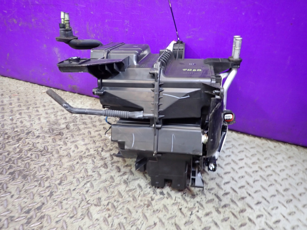 фото №6, Toyota corolla verso ii 04- обігрівач корпус обігрівача випарник europa