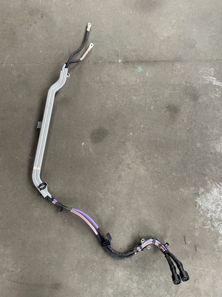 Купити Audi q5 80a шланг кабель генератора 80a971227s