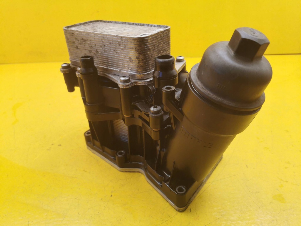 фото №1, Bmw 6 f06 3.0d основа фільтра оливи 8510856