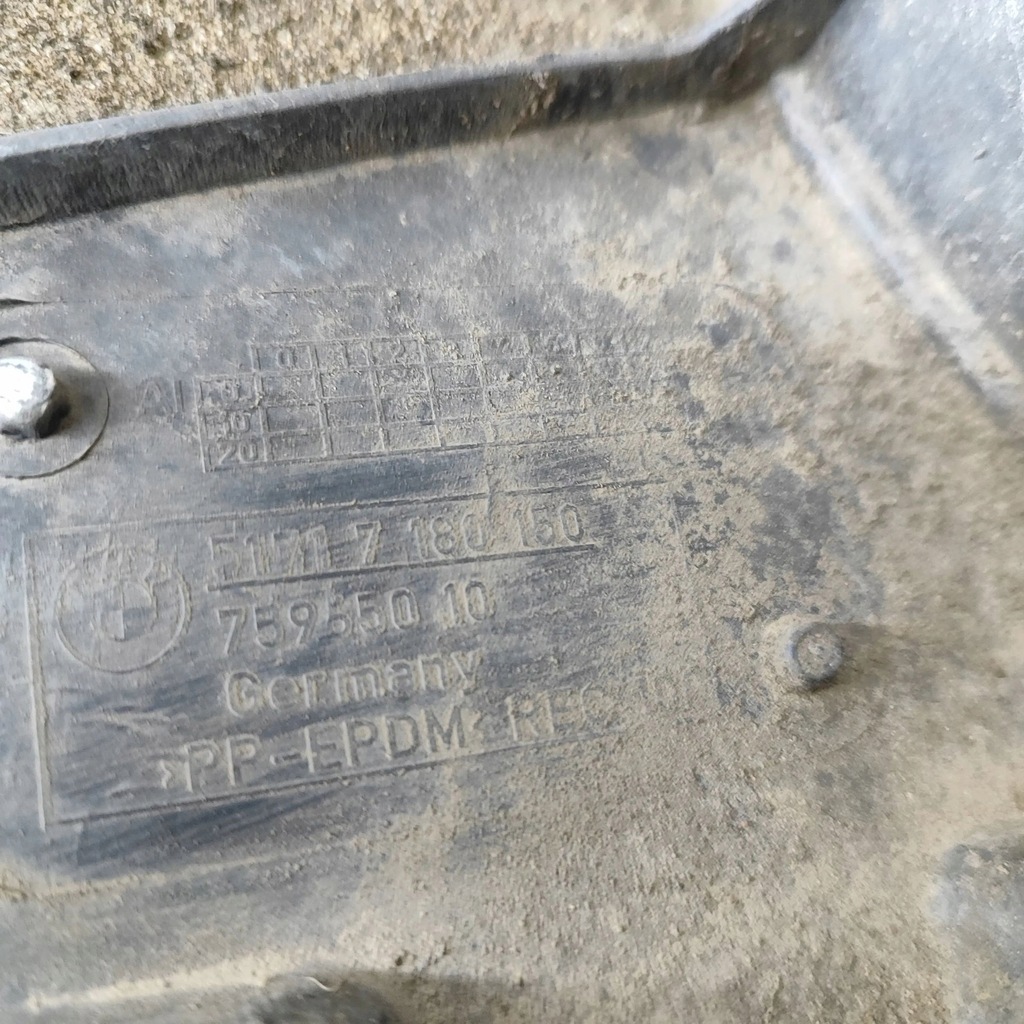 фото №6, Bmw 1 e81 e87 2013 права сторона підкрилок передні