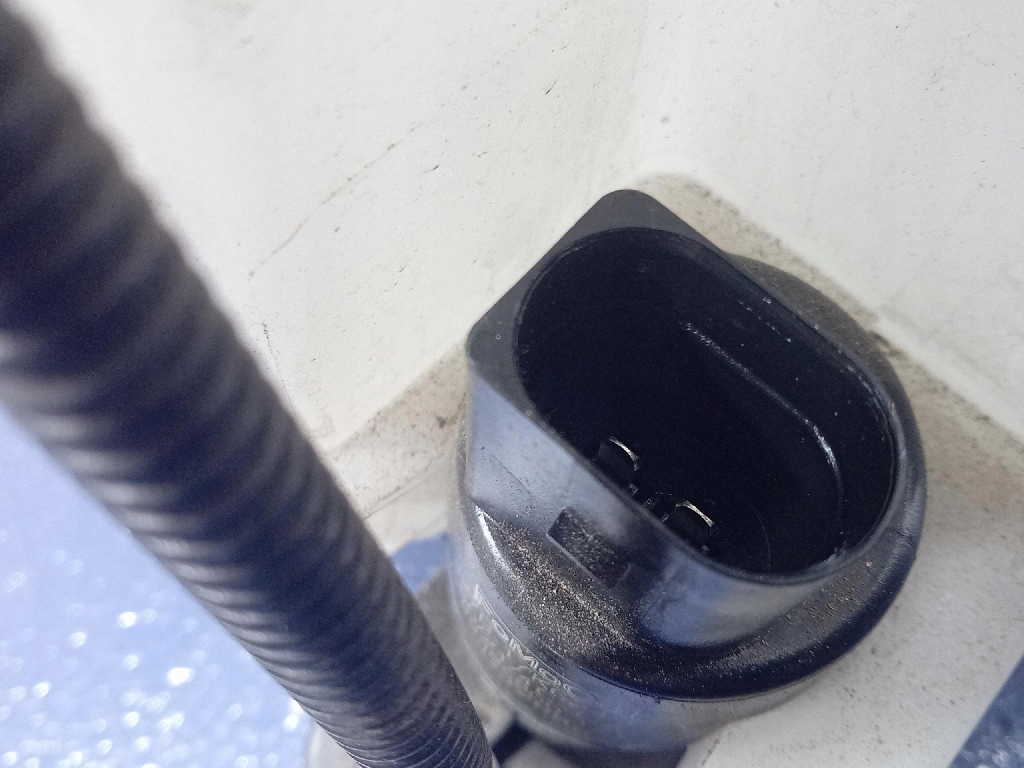 фото №5, Ford kuga mk2 бачок распылителя lv4b13k175