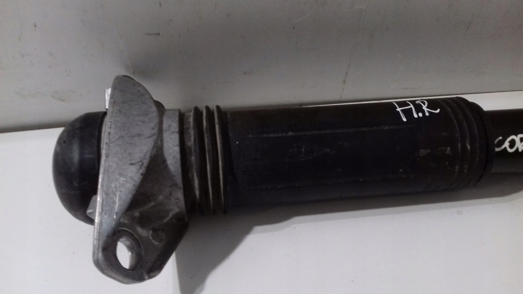 фото №2, Toyota corolla e21 амортизатор задній 2019- hb амортизатори задня комплект