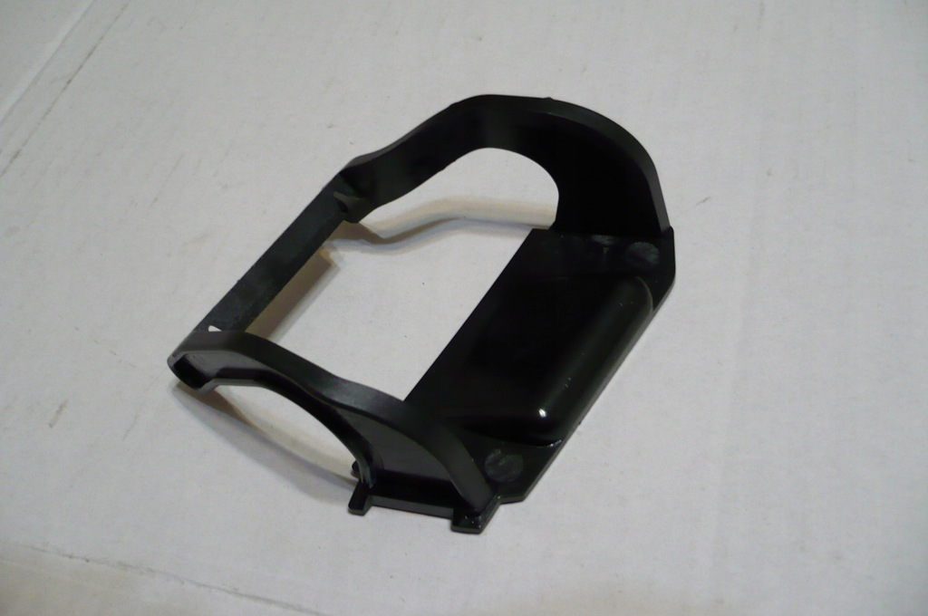 фото №6, Audi a5 8to lift кронштейн заглушка розпилювача ліва 2011--