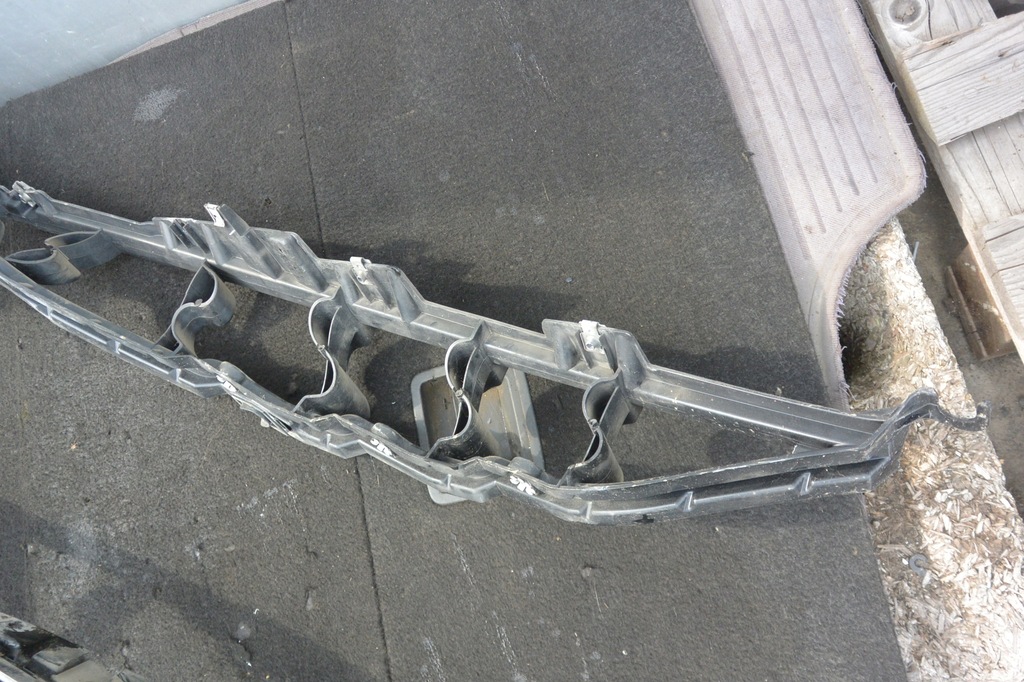 фото №9, Направляющая кронштейн крыла правый левый перед bmw x5 e70 lift