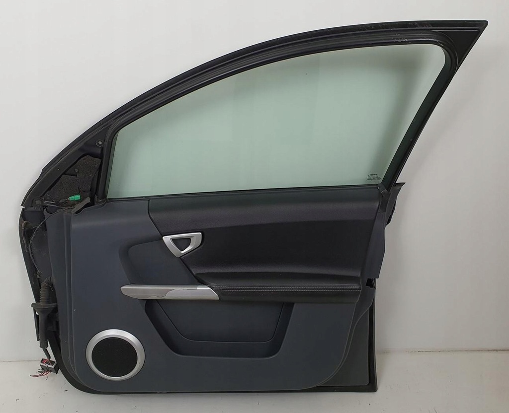 фото №3, Двері правий перед eb3 ea4 smart forfour 454