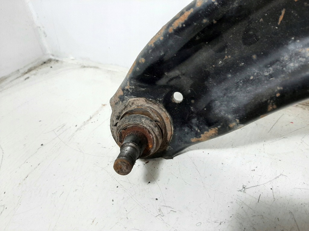 фото №8, Hyundai elantra v lift 1.6 16v 14r важіль лівий перед