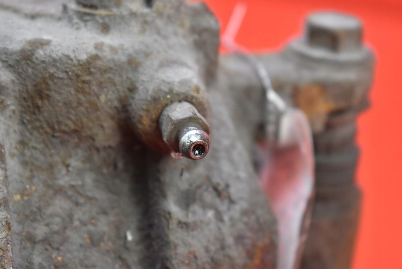 фото №7, Суппорт тормозной правый перед isuzu n35 3.0 tdi 150 km 13r