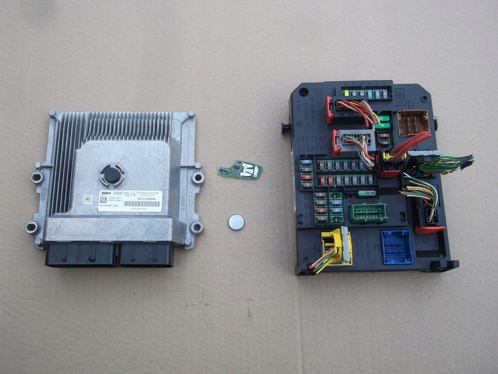 фото №1, Citroen ds4 1,2 thp набор стартовый бортовой компьютер