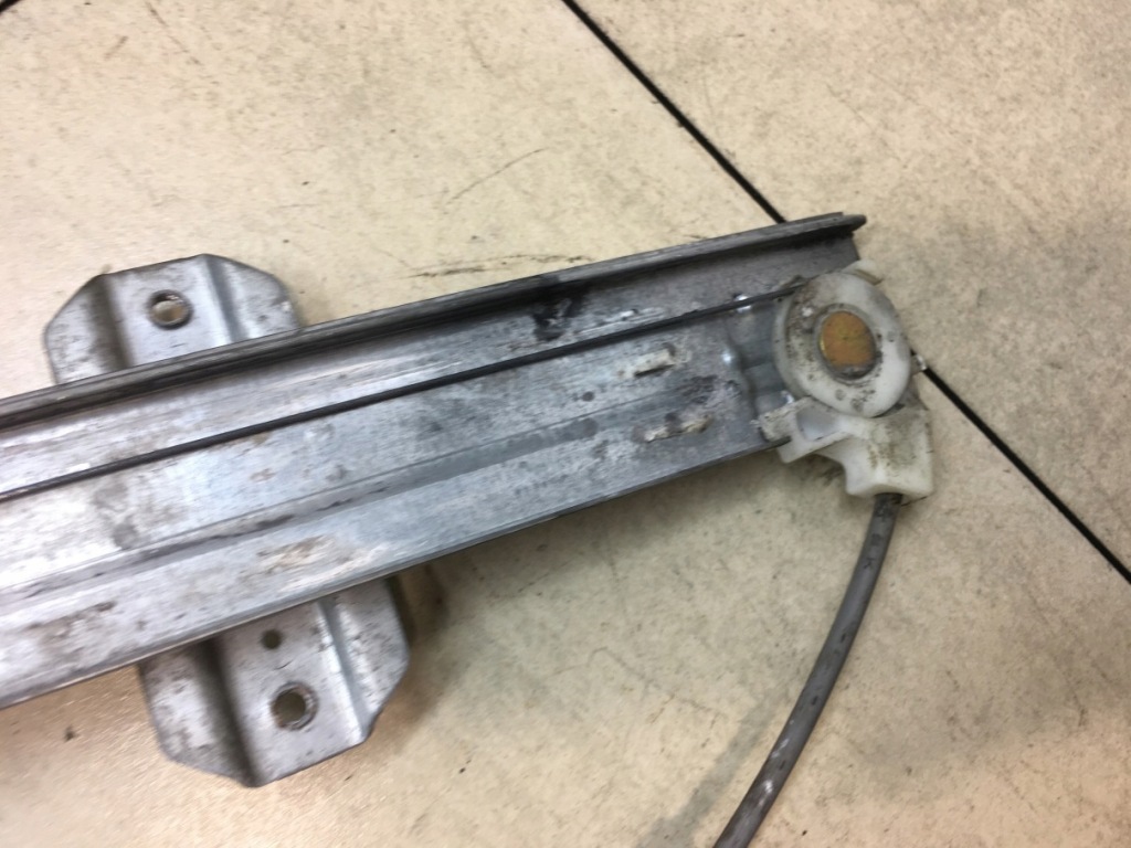 фото №11, Подъемник стекло правый перед civic vii 3d hb 2 pin