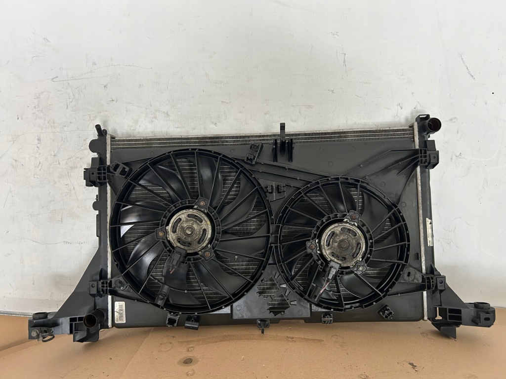 Купить Радиатор воды вентиляторы renault master 3 214815872r, 214107641r