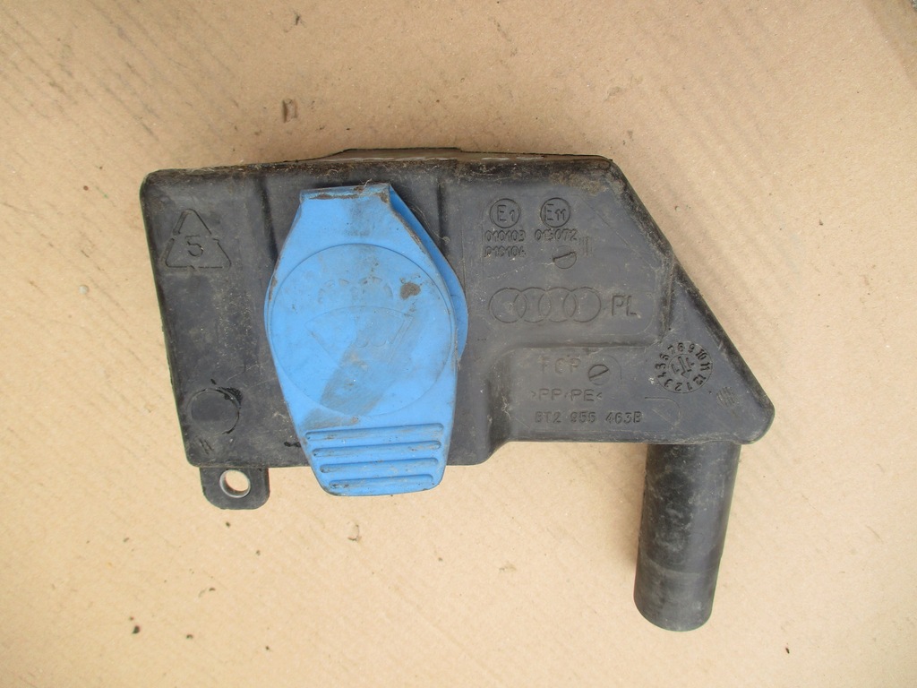 фото №1, Заливная горловина жидкость омывателя a4 b8 a5 8t 8t2955463b