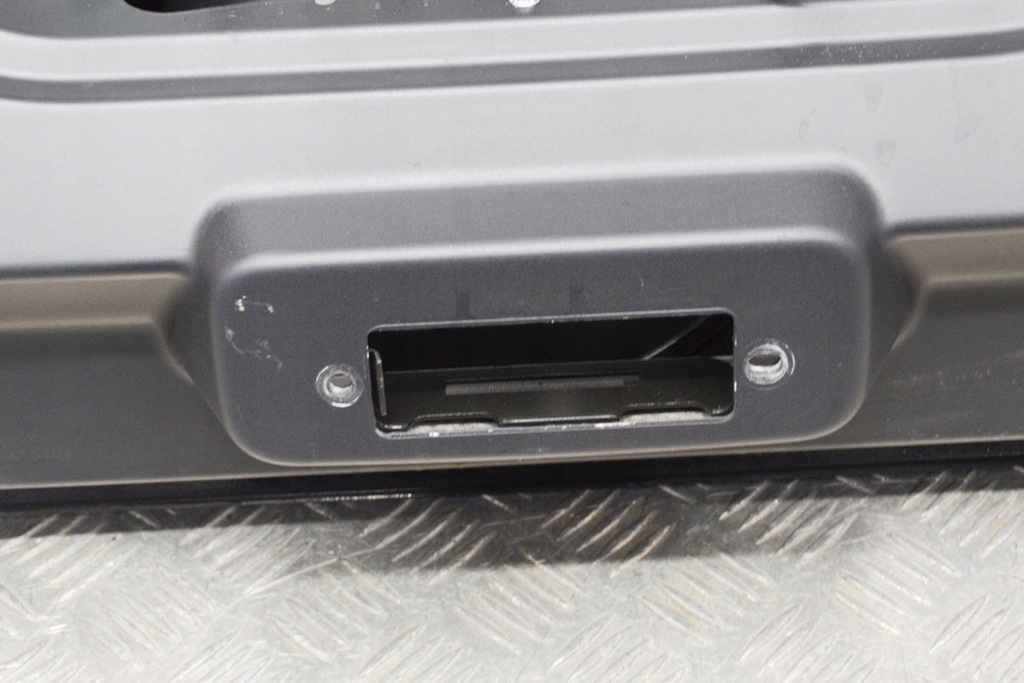 фото №6, Jaguar f-pace x761 задня кришка багажника багажника t4a11942lml mk83-40010-a гібрид 2