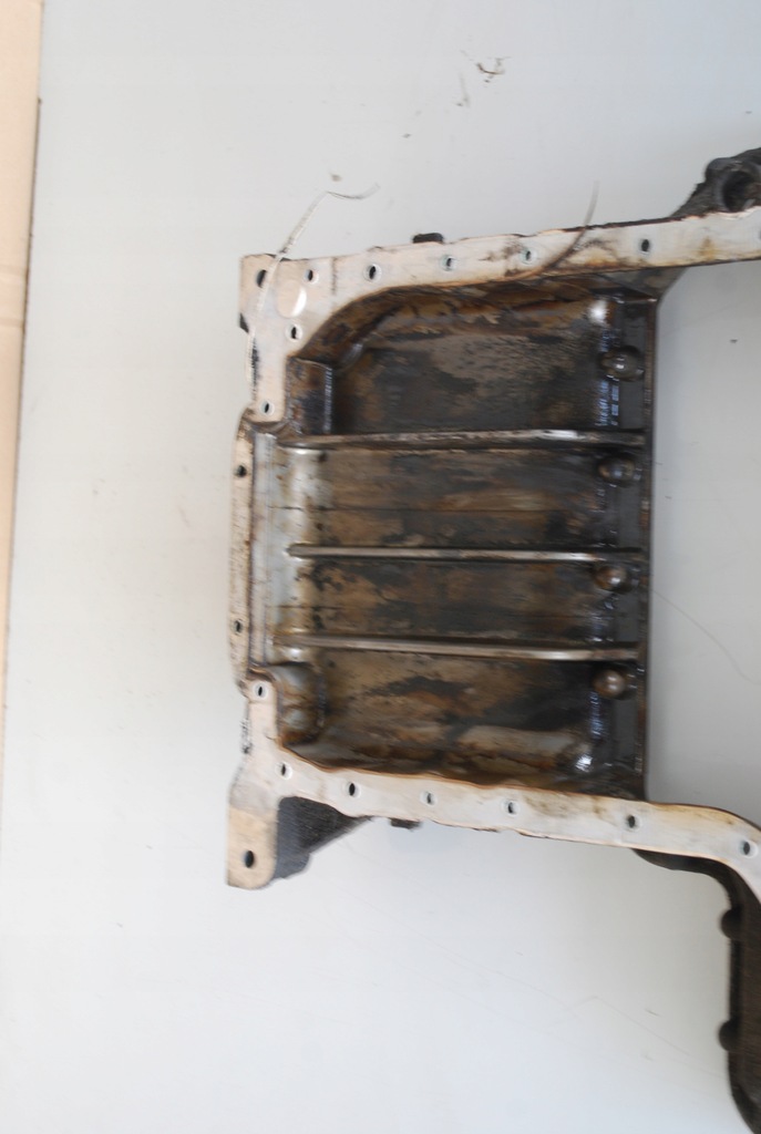 фото №6, Піддон масляна задній audi a8 d2 4.2 aqf 077103603p