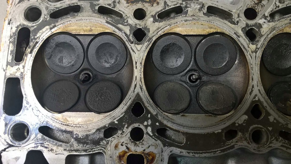 фото №13, Головка валы крышка mondeo mk3 1.8 1s7g6090bu