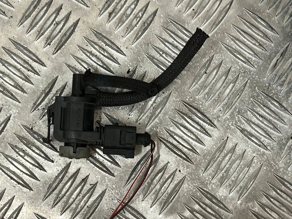 фото №5, Volkswagen touran i 2004 клапан вакуумa / электроклапан турбины