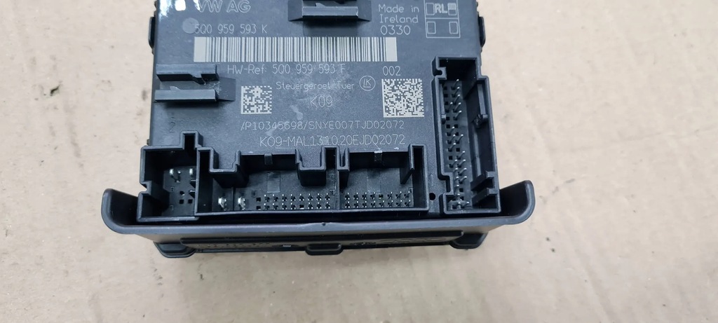 фото №7, S3 8y a3 модуль блок управления дверь 5q0959593k