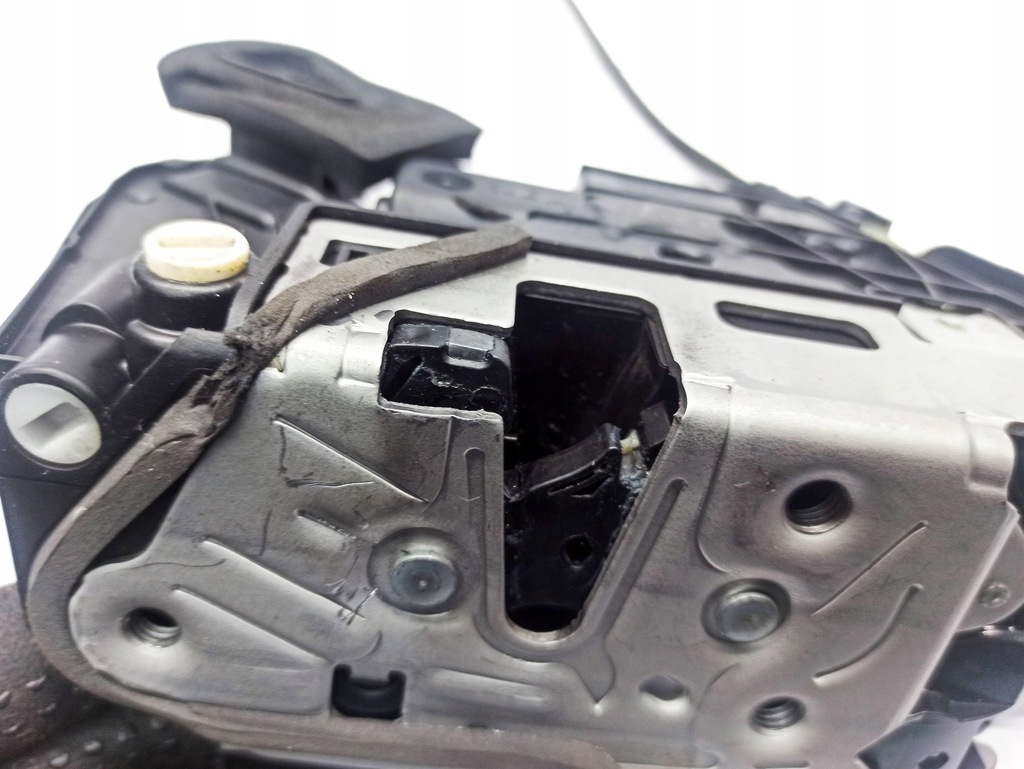 фото №16, Audi a1 2024 задняя сторона левая замки