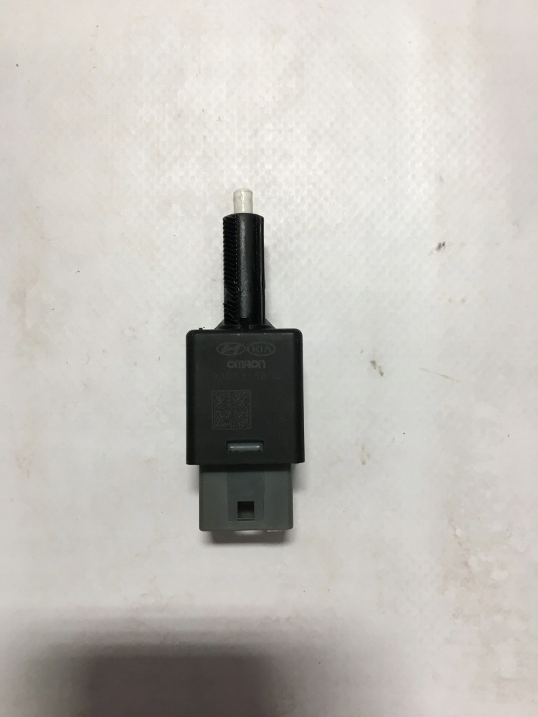 фото №1, Датчик выключатель света стоп hyundai ioniq 16-