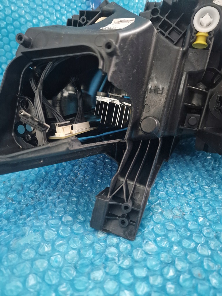 фото №11, Лампа передняя правая seat cupra born