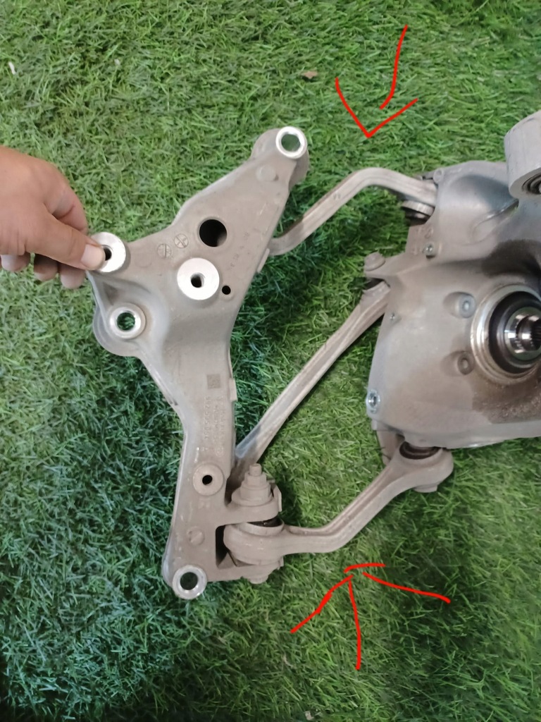 фото №5, Поворотный кулак ступица porsche 992 правый задняя