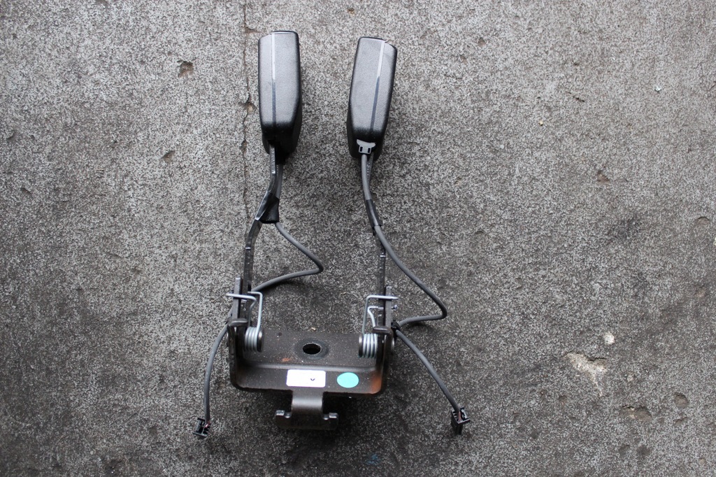 фото №1, Renault grand scenic iii 7 os защёлки ремней задняя