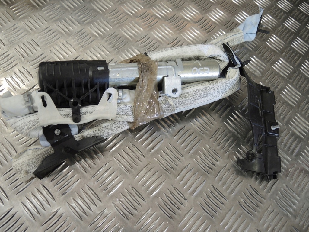 фото №1, Ліва шторка безпеки bmw e90 lift оригінал