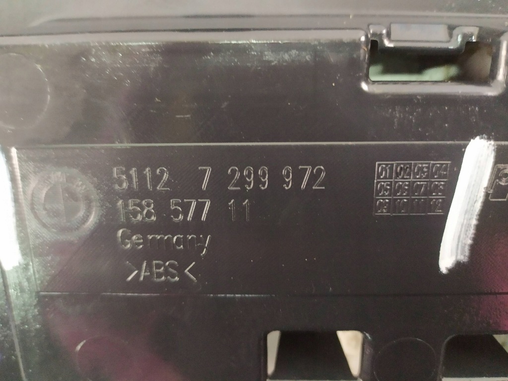 Напрямна кронштейн балка задній bmw 5 f11 7299972 Оригінал