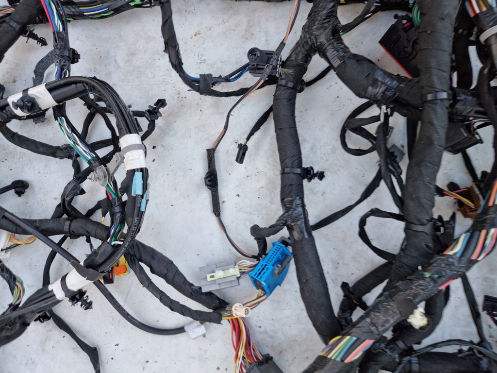 фото №11, Dodge durango 5.7 провода электропроводка кабины 2017