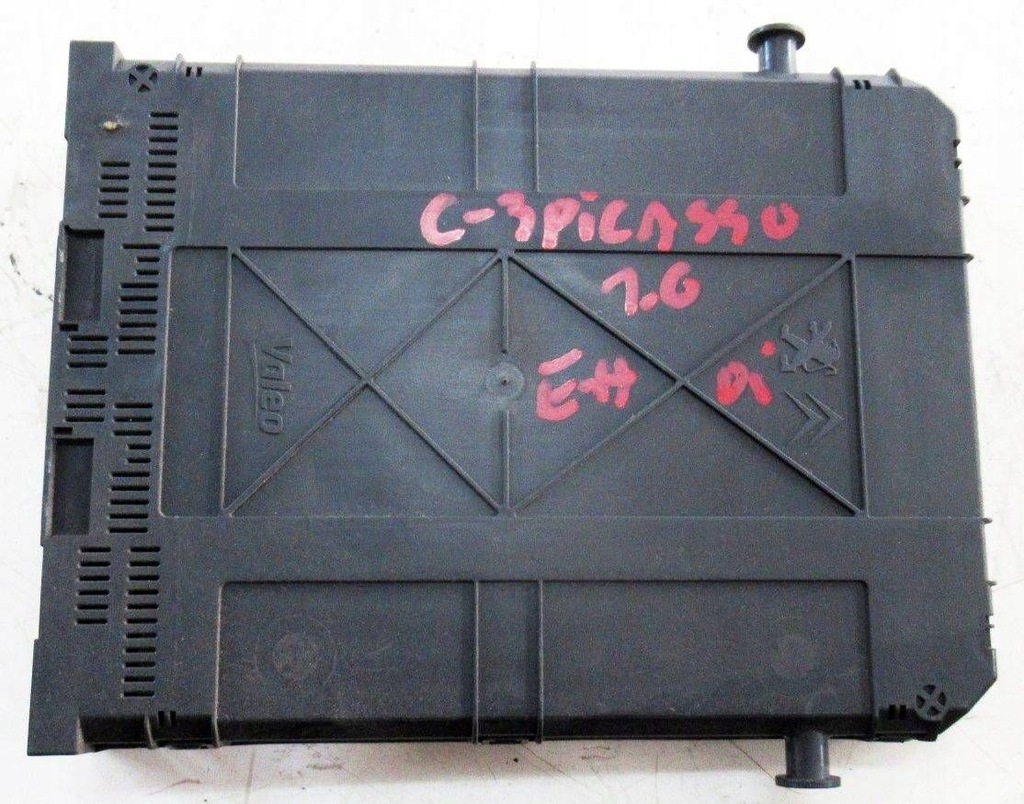 фото №1, Citroen c3 picasso рамка модуль коробка предохранителей 9666952080