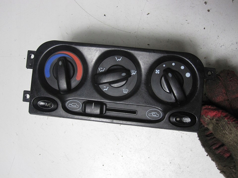 фото №1, Панель кондиционера daewoo matiz 00r