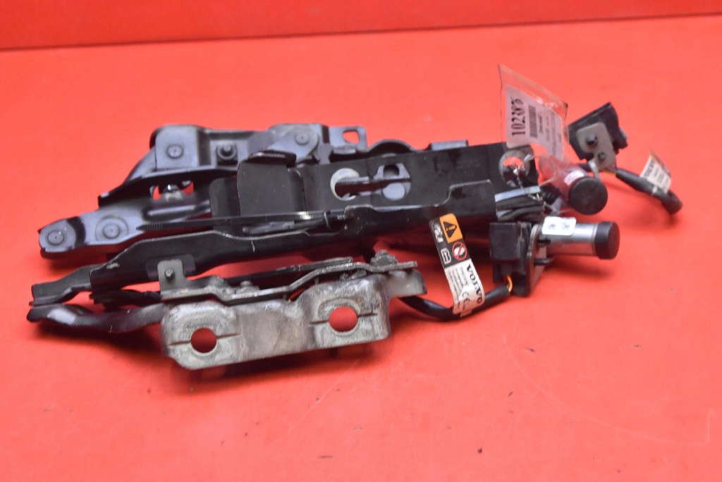 фото №4, Петля петлі капот 31479644 volvo s90 2 ii 16-20